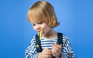 8 Foods You Shouldn’t Feed Your Children so that they Remain Healthy