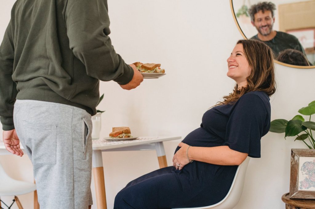 5 Foods that You Should Avoid During Pregnancy