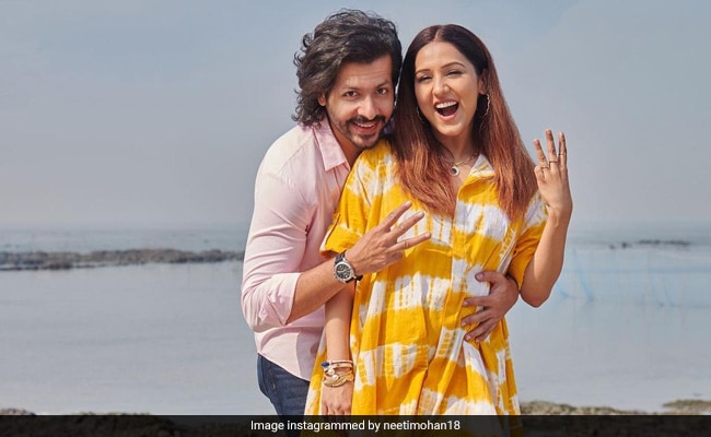 Singer Neeti Mohan and Nihaar Pandya announce pregnancy