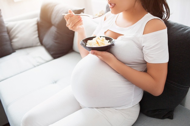 What to eat while pregnant