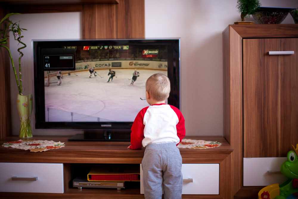 Cognitive, behavioural problems in children born extremely preterm linked to high daily screen time