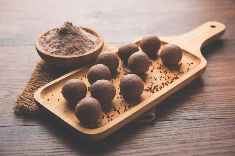 Ragi dates laddoo