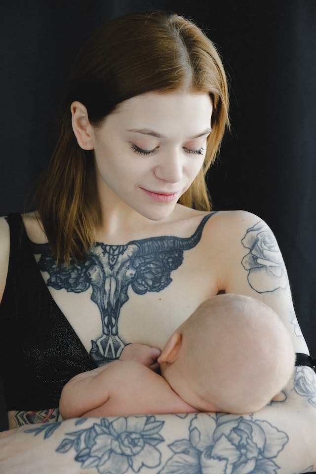 breastfeeding first time mom
