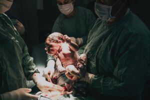 infection sign in c section